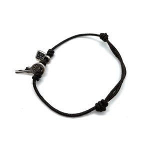 Uno de 50 Key and Lock bracelet